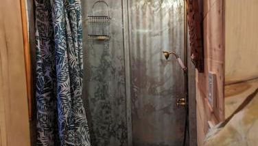 roulotte à la mauvaise herbe - Foto 4