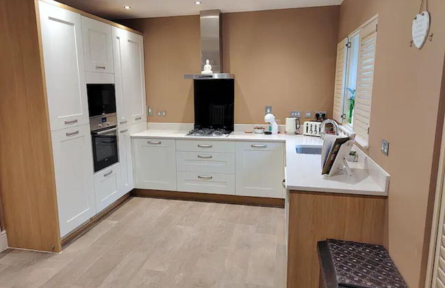 The Ayres House 2-bed Apartment in Cambridge - Photo 17