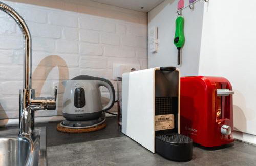 3min Walk Malasana - Trendy Cafes and Tapas Street - Photo 12