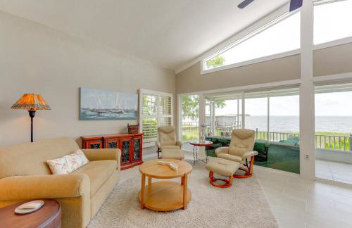 Family Home with Stunning Water Views in Tavares! - Photo 9