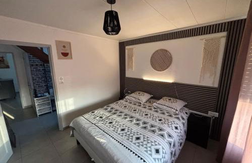 Maison chaleureuse Calme et tranquillité assurés Parking privé - Photo 5