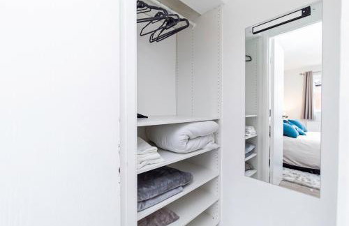 Lovely flat with Wi-Fi and free parking - Foto 13