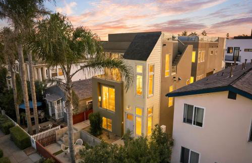 Beach Oasis - Rooftop, Steps2Sand and Water Views - Foto 44