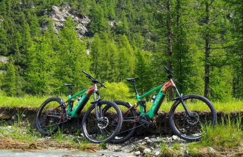 Stone Cabin With Views Over Balme Valley - Foto 16