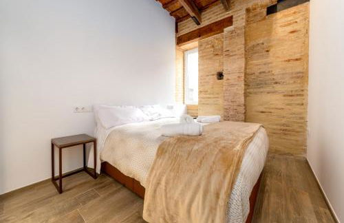 FLORIT FLATS - CATHEDRAL LUXURY TERRACE FLAT 2BR 2BA AC Wifi - Photo 51