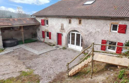 Maison spacieuse à Arrentès-de-Corcieux avec jacuzzi - Foto 9