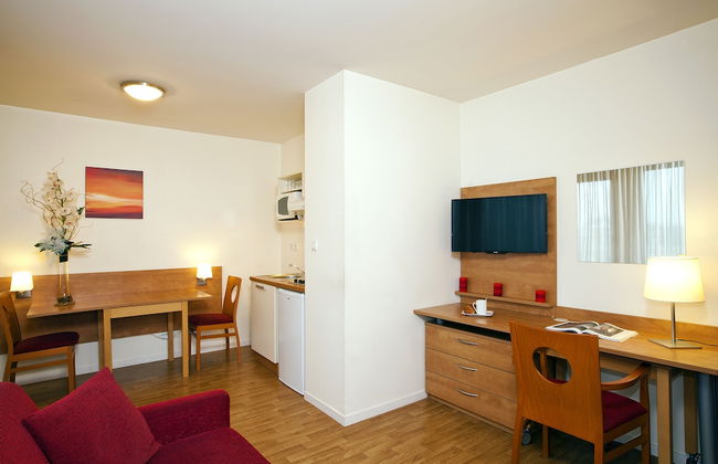 Séjours & Affaires Rennes Villa Camilla - Foto 15