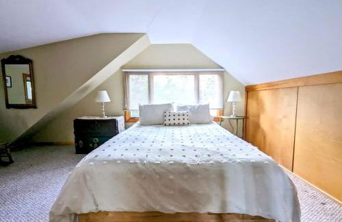 Oceanfront Cottage with Fire Pit & Direct Water Access Near Acadia National Park in Hancock, Maine - Foto 19