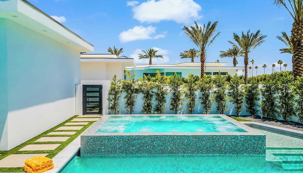 Luxury Retreat Pool, Putting Green + Pickleball Sleeps 17 Bravo Villa 8 by Avantstay - Foto 4, Interior
