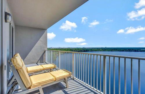 Sunshine Oasis - Orlando Lakefront Luxury - Photo 53