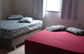 Casa com churrasqueira e piscina, perto de riacho - Foto 14