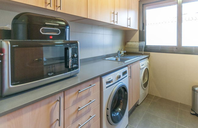 Wonderful Apartment in St Pere Pescador With Communal Pool - Foto 2