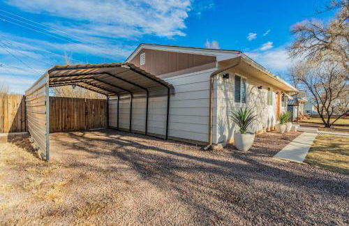 Carson Camp Gym Workstations & Fenced Yard - Foto 41