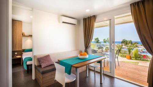 2 Bedroom Amazing Home In Novigrad - Foto 2