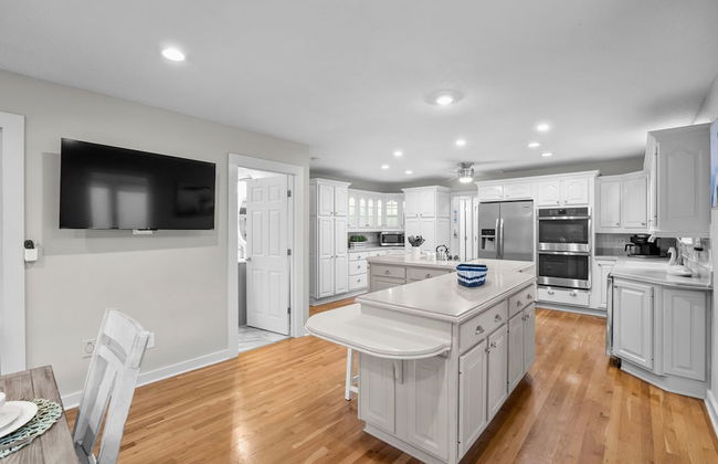 Sip Sip Away by Avantstay Pool Hot Tub - Foto 29