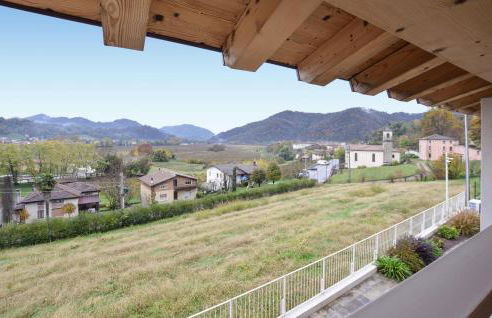 2 Bedroom Lovely Apartment In Premaor - Photo 8