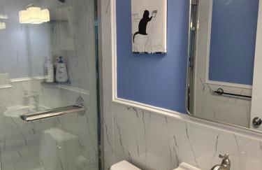 Cozy 2-3 Bedroom Apartment in Center City! - Foto 112