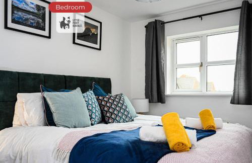 4 Bedroom Family House with 5 Beds, Parking and Fast WiFi - Foto 2