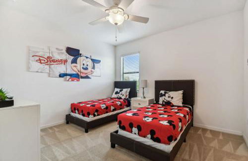 Large family friendly Vacation Home, Private Pool, Golf course location, Nr Orlando Disney Parks Florida - Photo 13