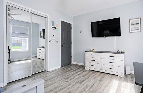 The Cozy Charcoal Cottage - with Garage - Family Friendly - Foto 34