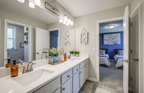 Serene Stay 4BR Pets Board Games Near Golf - Foto 29