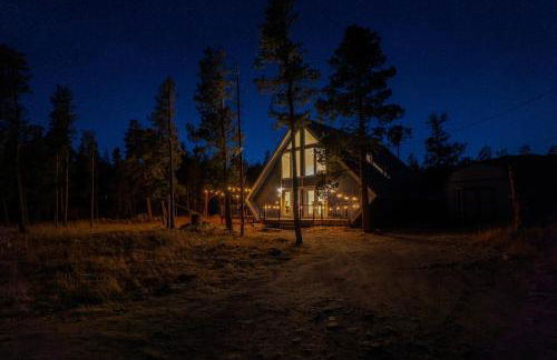 Cozy A-Frame Retreat - Hot Tub, Forest Views - Photo 7