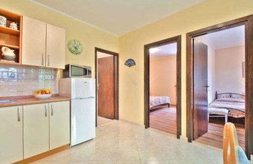 Idyllisches Apartment nur 500 Meter zum Strand mit Liegewiese und Grill - Foto 13