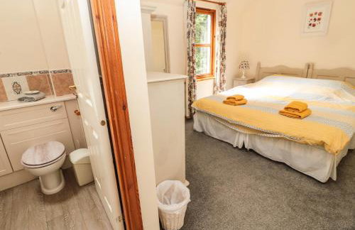 Groom's Cottage - Photo 19