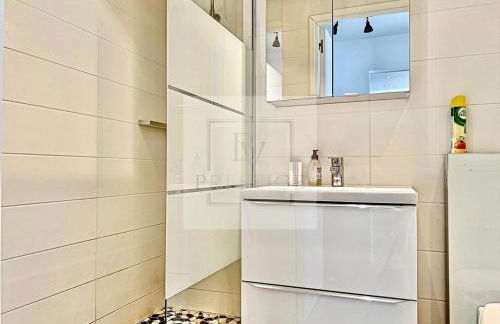 B&V PRESTIGE - T1 Proche du Tram - Foto 5