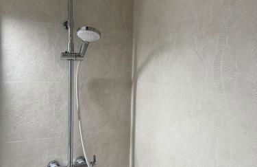 Le Balcon petit extérieur Idéal familles & couples à 10 min Disneyland Paris avec lit Queen size & parking privé - Foto 25