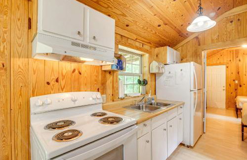 Serene Clarkson Cabin about 4 Mi to Nolin Lake Access! - Foto 8