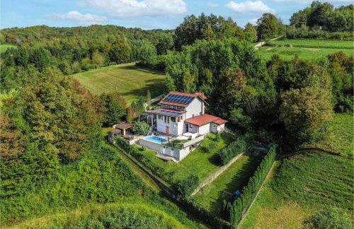 Riverside House with Pool and Hot Tub - Happy Rentals - Foto 4