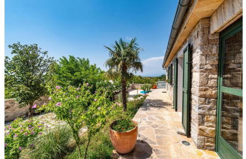 3 Bedroom Beautiful Home In Lisicic - Foto 25