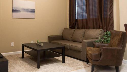 Gated townhouse with 2 suites, heated pool, hot tub - Foto 4