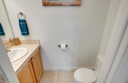 Steps to Shore Home with Hot Tub in Gold Beach - Foto 12