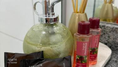 Refúgio na Orla com Vista Rio e conforto - Foto 2