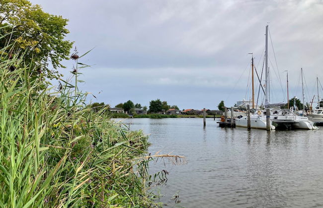 Charming Bungalow in Anjum, Netherlands With Lake Views - Foto 38