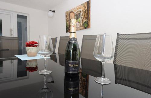 Emmi Apartments - Photo 19