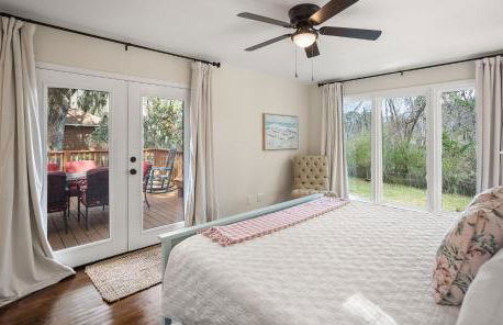 Camellia House - 6 minutes to MCRD Parris Island Graduation Family Friendly, Beach Pass Included, Renovated - Photo 15