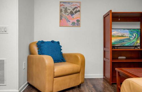 Long Term Stays Allowed Pet Friendly & Pool - Foto 24