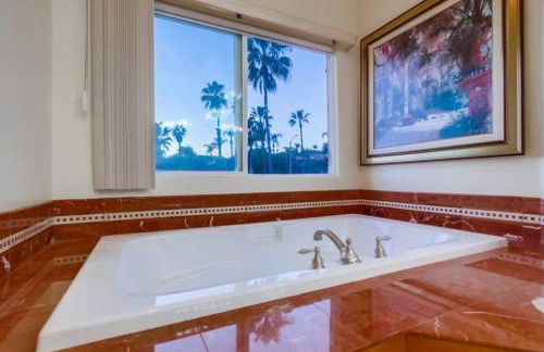 Villa Andalusia 6BR 5BA Luxury Jacuzzi Views and Games - Foto 76