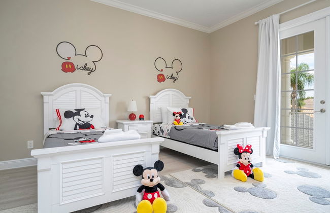 7516 Luxury Home 5BD Perfect for Your Family - Foto 42