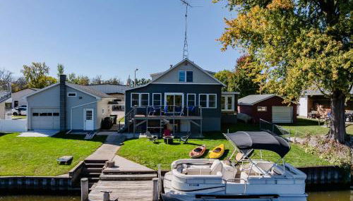 Wolf River Multi-Family Retreat - Sleeps 14 Pontoon Boat Paddle Boards Firepit - Foto 4