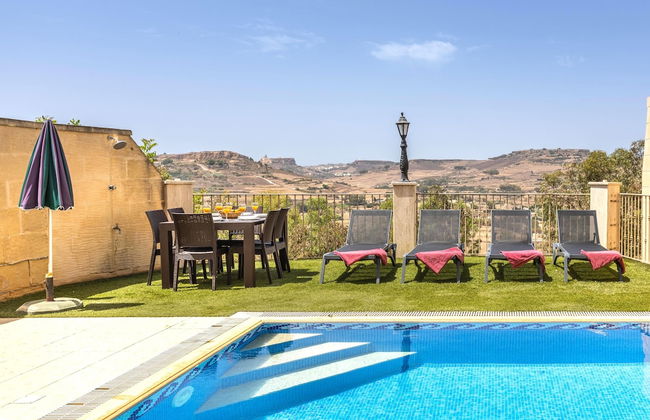 Ta Lucija 2 Bedroom Villa With Private Pool - Foto 22