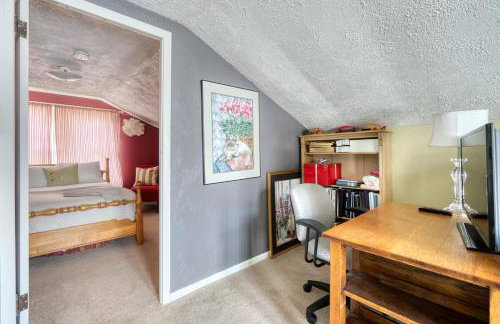 Charming Home, Wonderful Neighborhood! - Foto 39