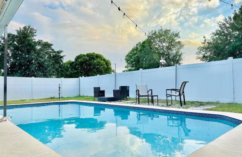 Main Villa 15 mins from Theme Parks & MCO - Foto 19