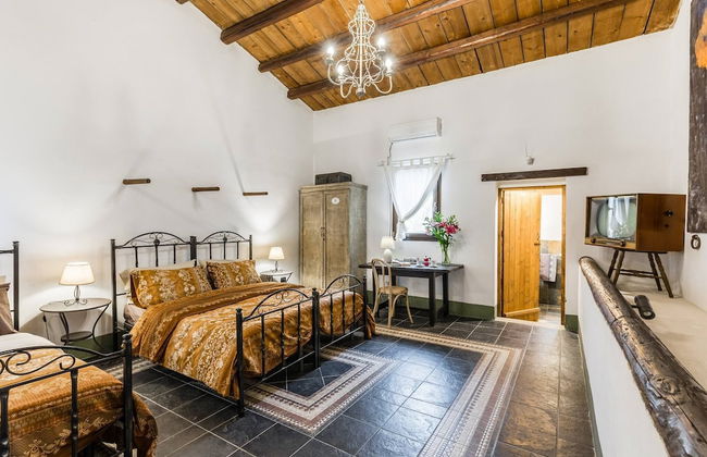 Authentic Sicilian Charm With Pool, Sea View, Parking & Wifi - Foto 15