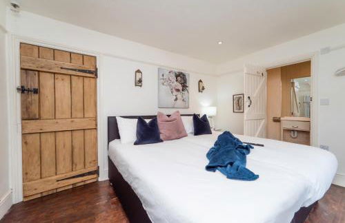 Heron Stays Bath- Boutique Period Group Properties, Parking for 4 Cars, Just 3 Miles to Bath Central, Sleeps 14 - Photo 68