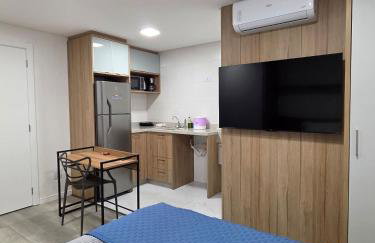 Apto novo com Ar Condicionado bem localizado - Foto 3