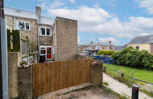 DiscountsContractorsWIFIFree ParkingSmart TV - Foto 18